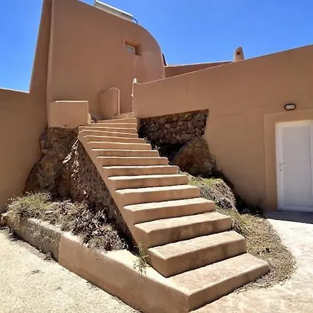 Casa De La Media Luna